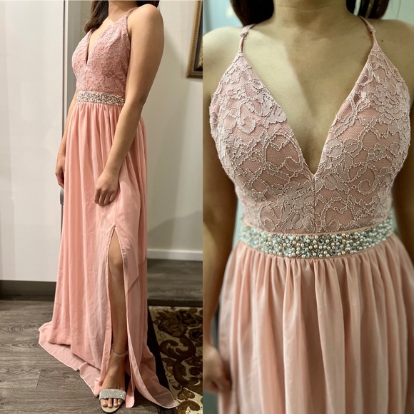 le chateau Dresses & Skirts - Bridesmaid dresses